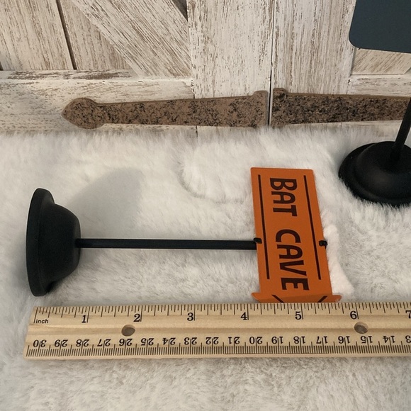 Target Hyde and Eek 2022 Halloween Mini Standing Signs - Picture 7 of 8